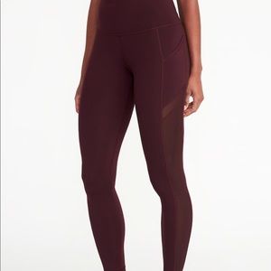 Maroon active leggings